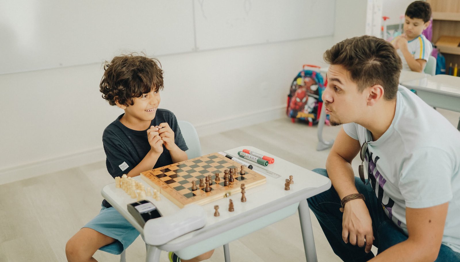 6 - Glow School - Berçario - Escola Infantil - Bilingue